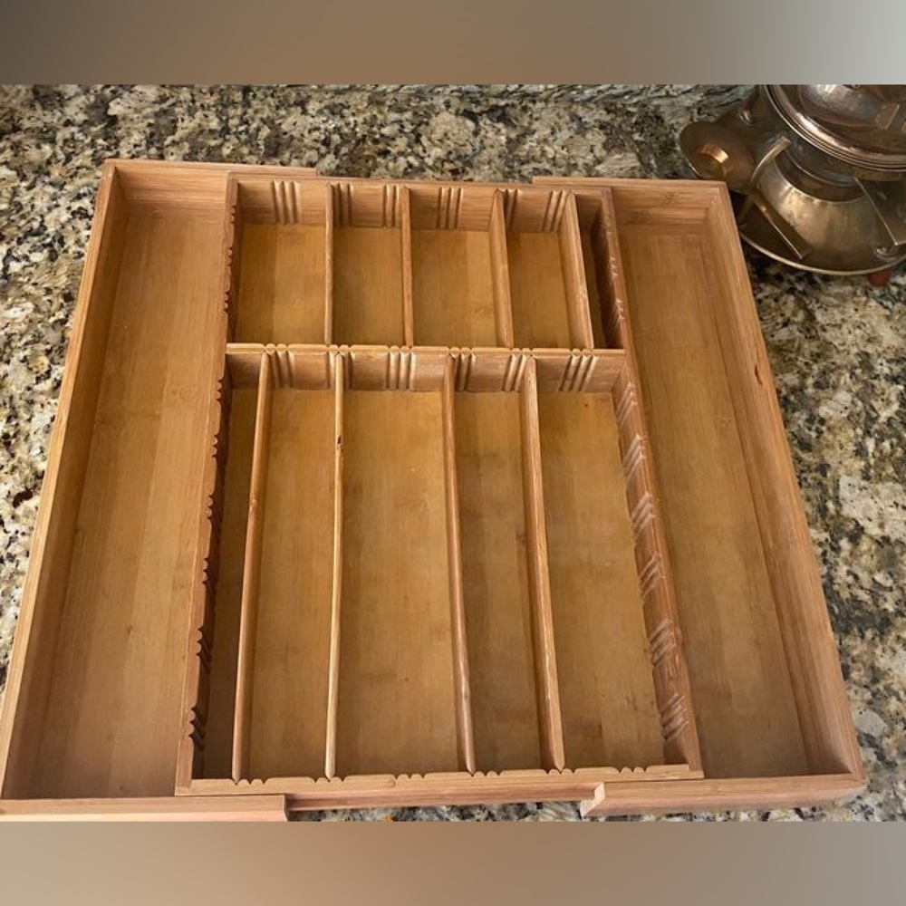 Silverware utinsil holder